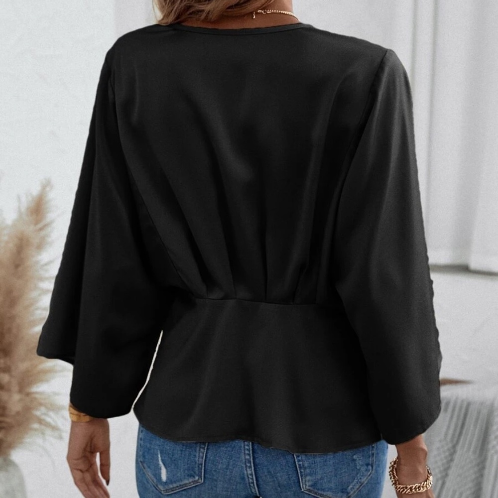 V neck Kimono Sleeve Oversized Blouse - Picture 7 of 15